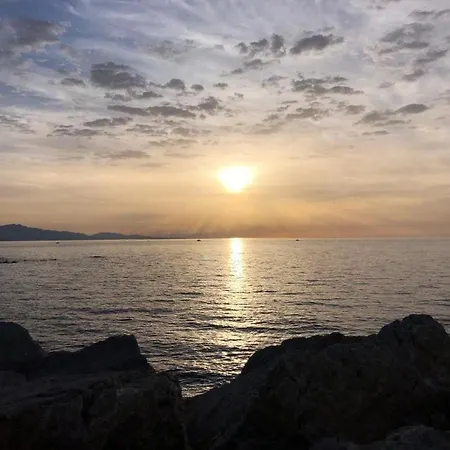 Apartamento Monte Duquesa Courtyard Close To Port, Beach, Golf *